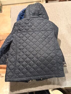 Burberry Quilted Hooded Puffer Jacket - Navy size4